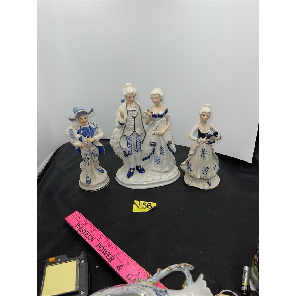 Lot Of 3 Stunning‎ VNTG Figurines White Blue Floral(V38)